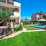 Francesco Apartament *