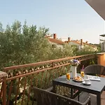 Francesco Apartament *