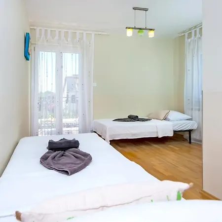 Francesco * Ρόβινι