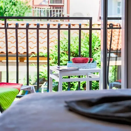 Francesco * Ρόβινι