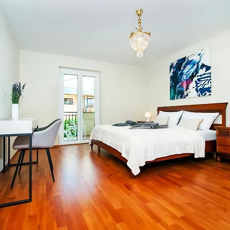 Francesco Apartment