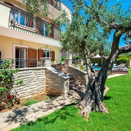 Francesco Апартаменты