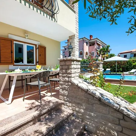 Francesco Апартаменты Ровинь