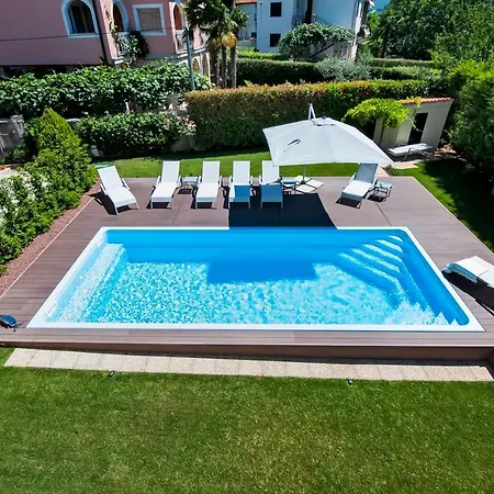 Апартаменты Francesco Ровинь