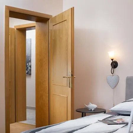 Francesco Апартаменты *